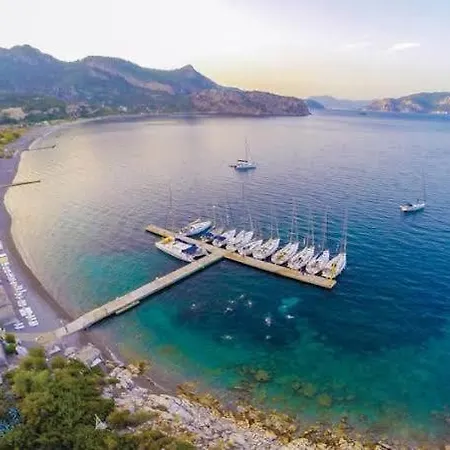 Kumlubuek Ξενοδοχείο *